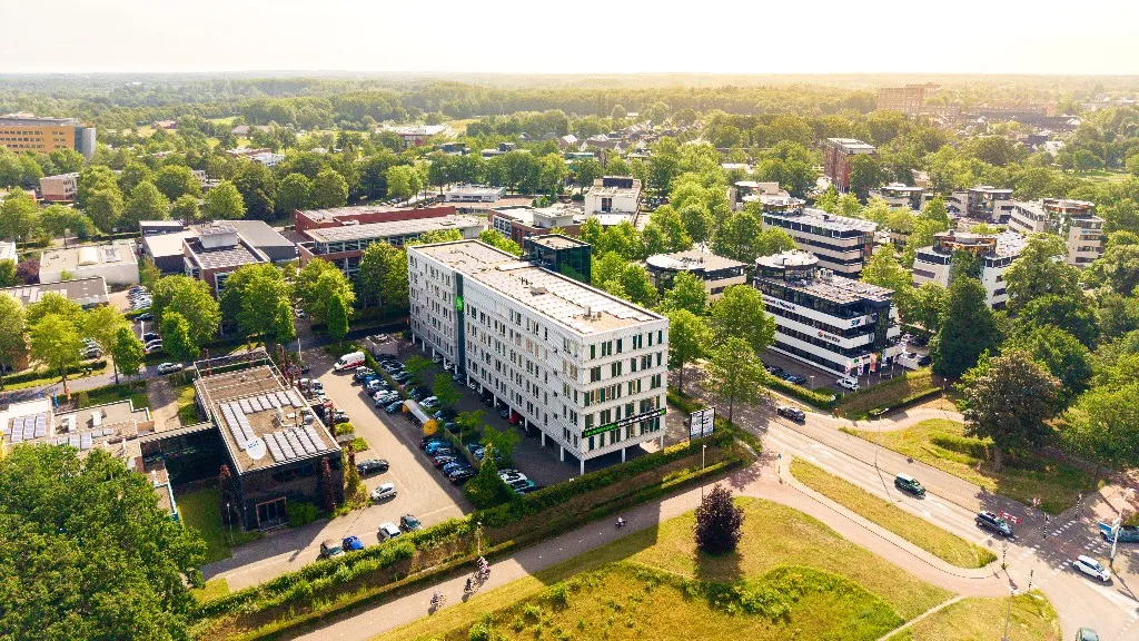 Multi-tenant bedrijfspand in Hengelo