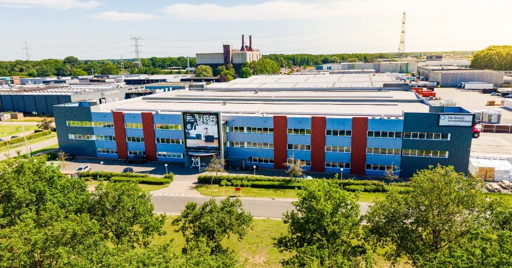 Multi-tenant complex met productiehal in Enschede